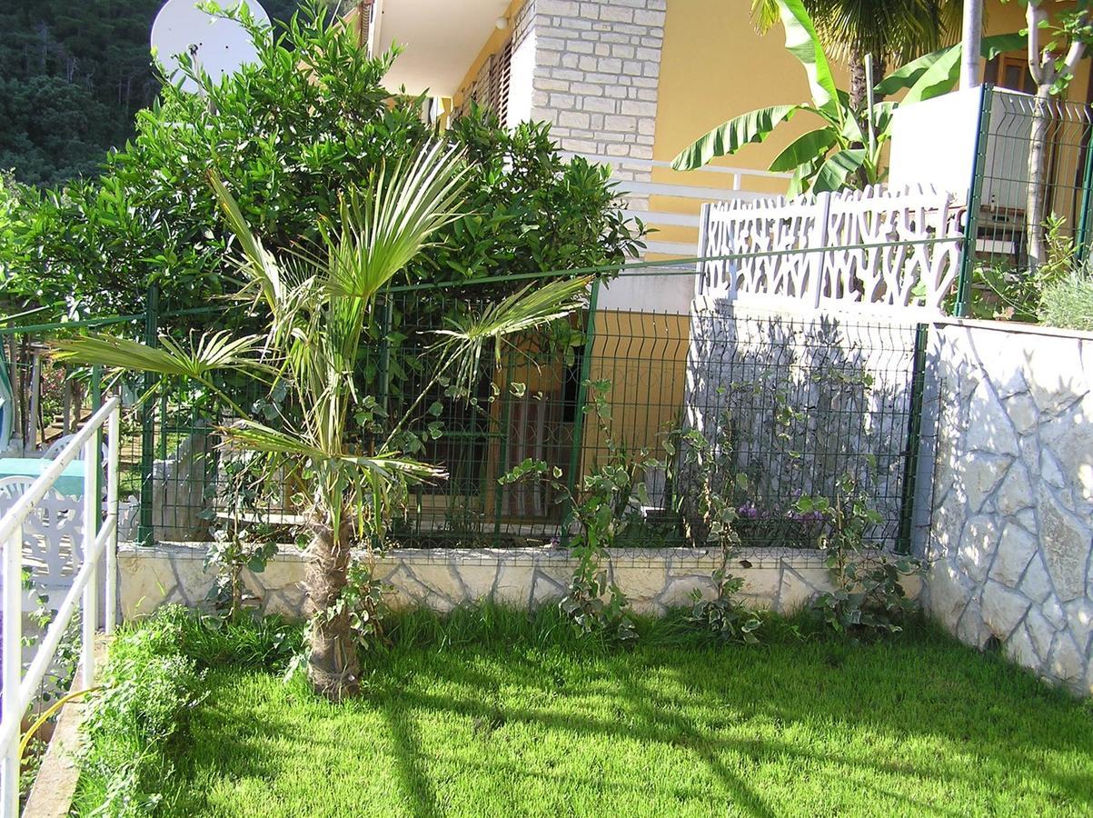 Apartments Villa Adria Rabac Exteriör bild
