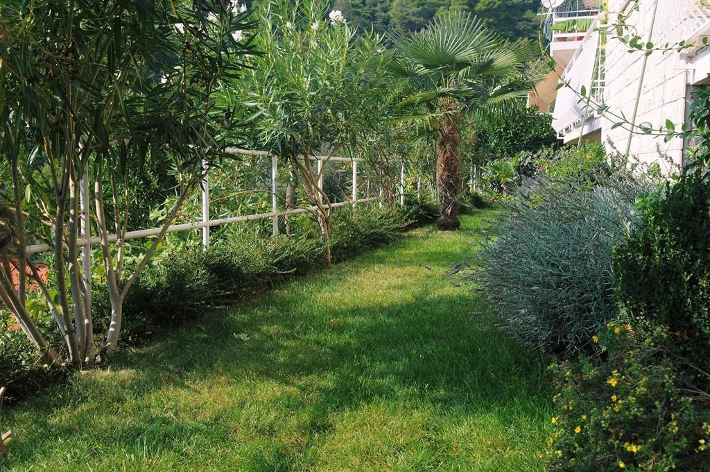 Apartments Villa Adria Rabac Exteriör bild